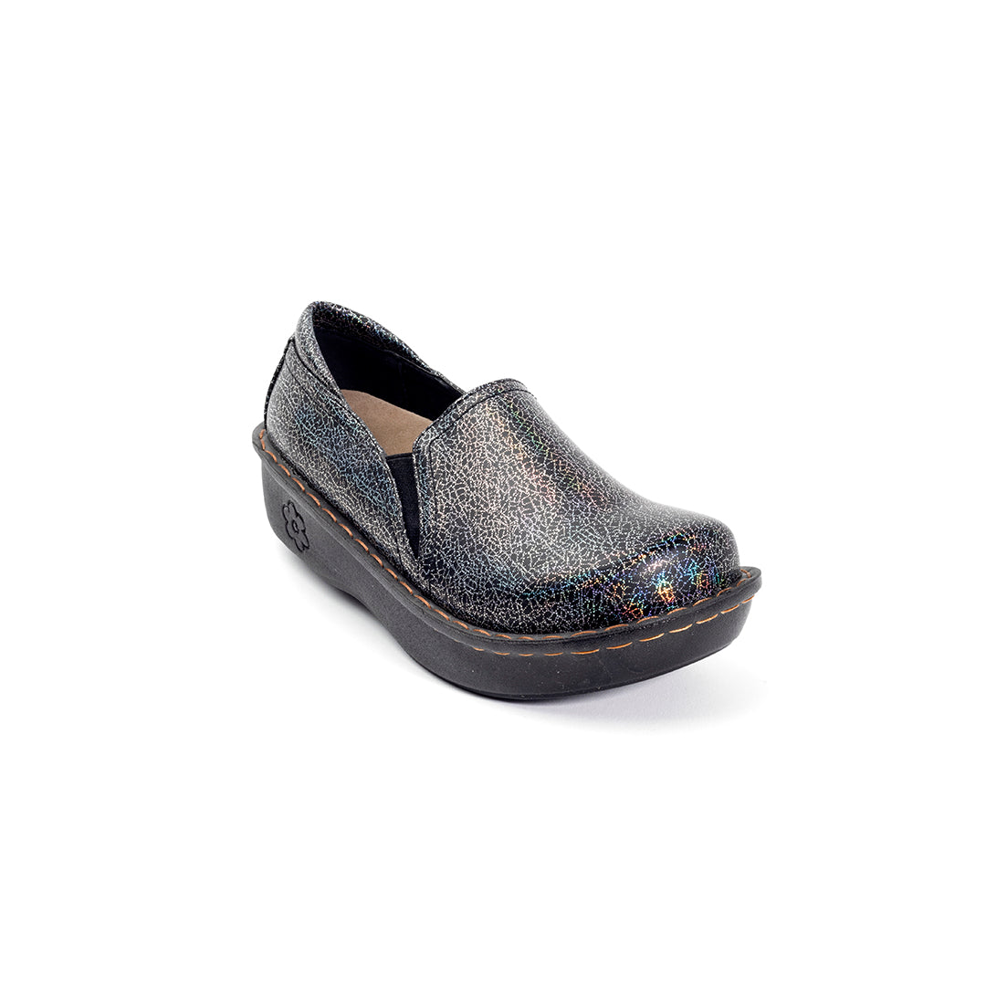 Ducky Nursing Shoe Neo Chrome